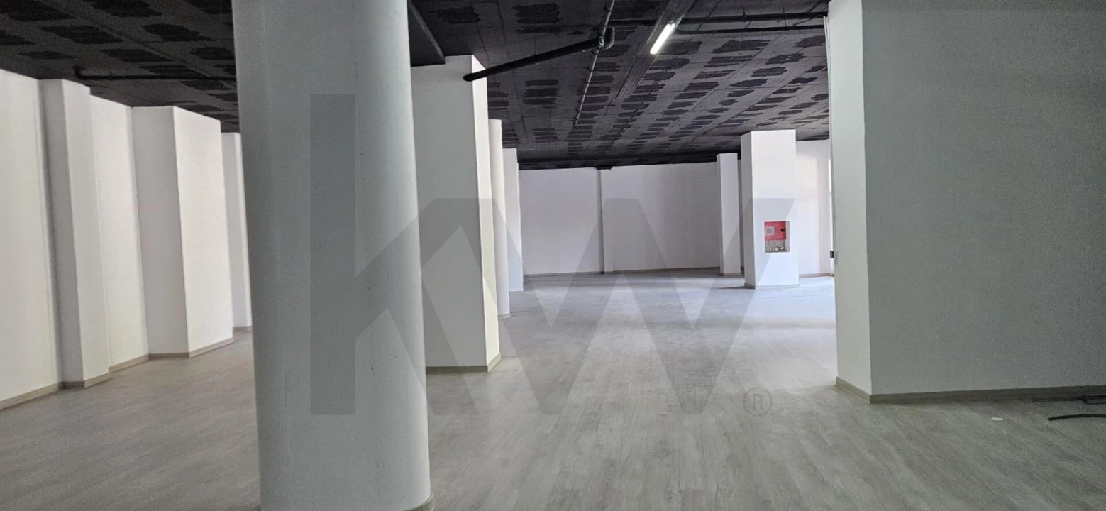 Escritório para Arrendamento em Barcarena Foto 34