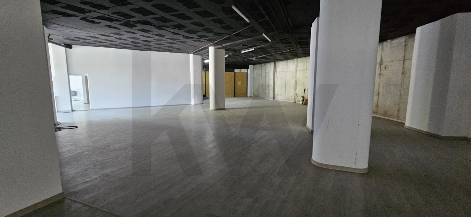 Escritório para Arrendamento em Barcarena Foto 18