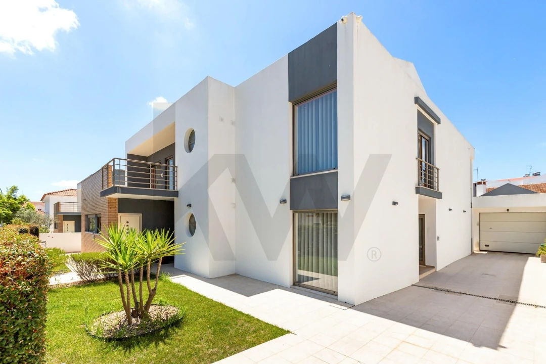 Moradia T5 para Venda em Mafra Foto 1