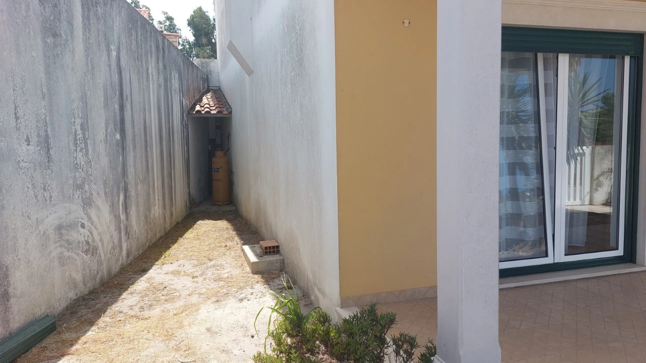 Moradia T3 para Venda em Monte Real e Carvide Foto 37