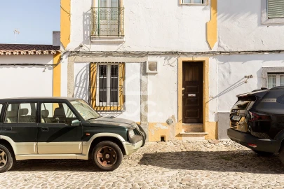 Moradia T2 para Venda em Évora (São Mamede, Sé, São Pedro e Santo Antão)