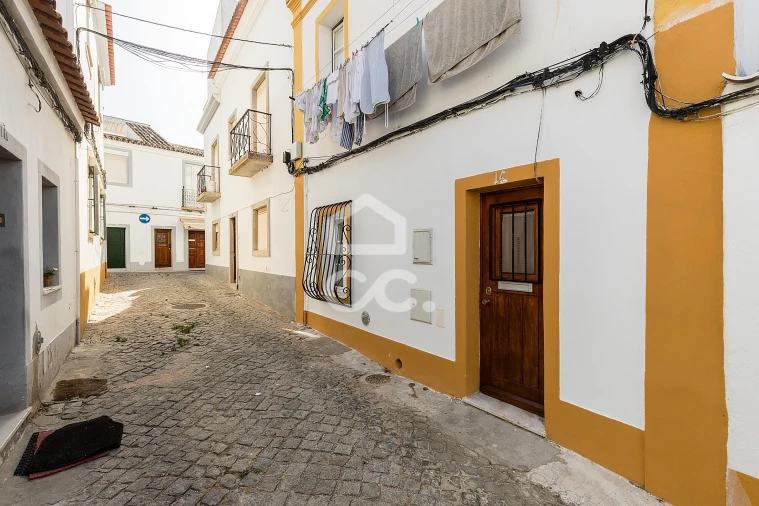 Moradia T2 para Venda em Évora (São Mamede, Sé, São Pedro e Santo Antão) Foto 2