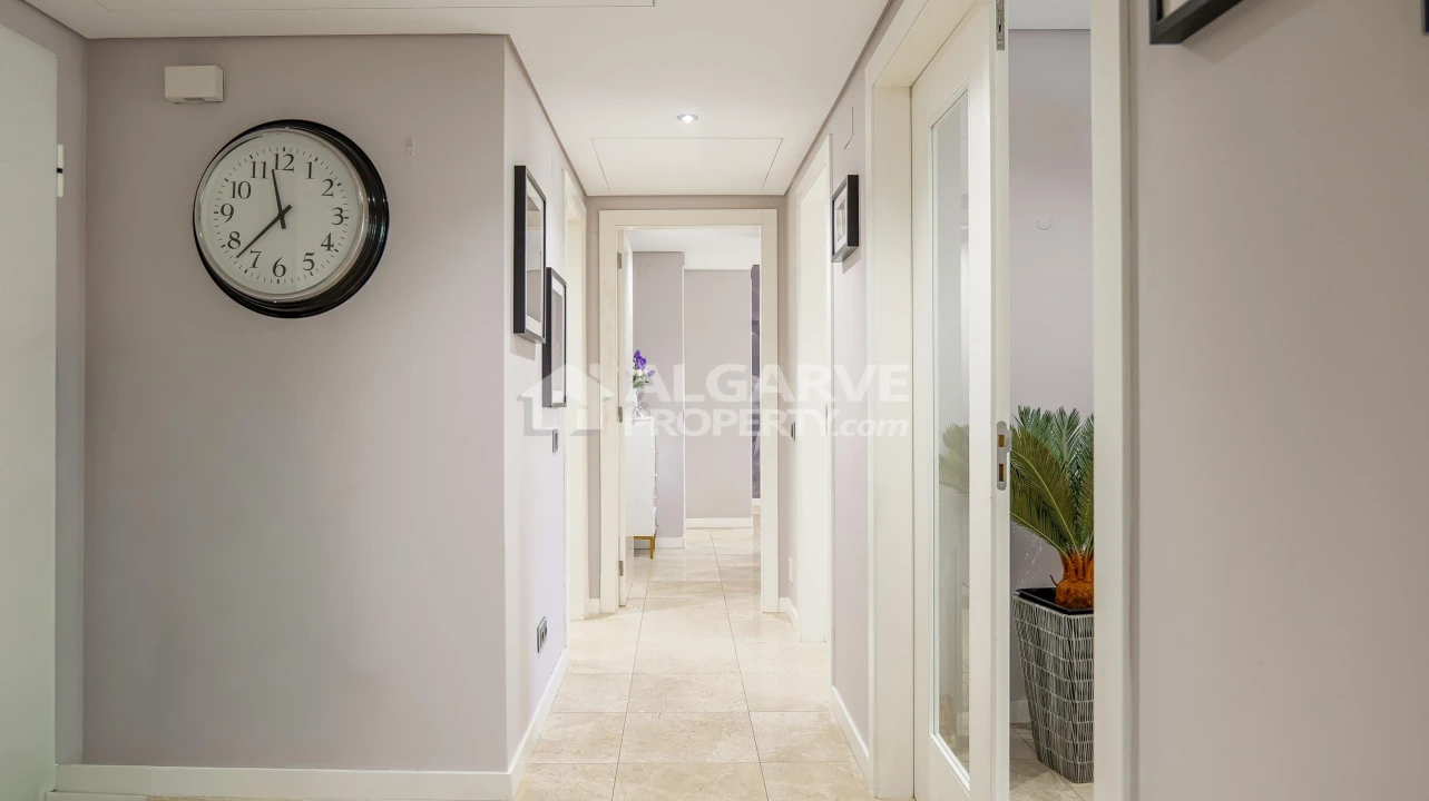 Apartamento T2 para Venda em Quarteira Foto 16