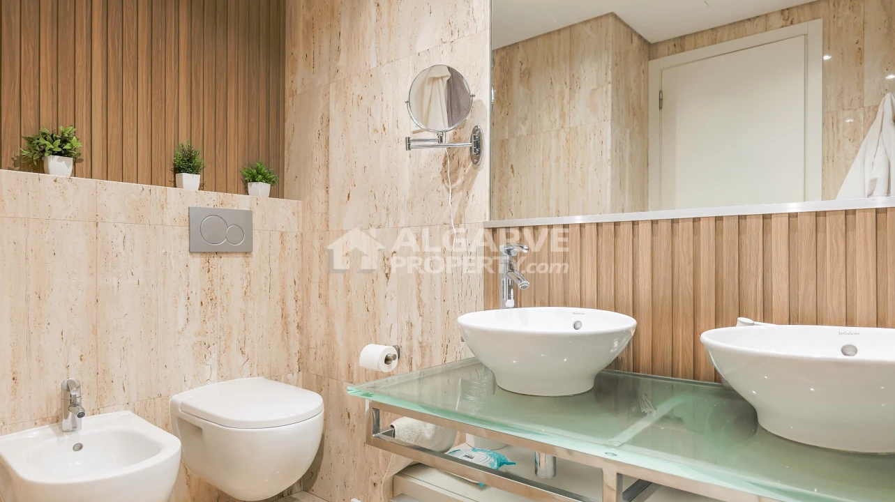 Apartamento T2 para Venda em Quarteira Foto 5