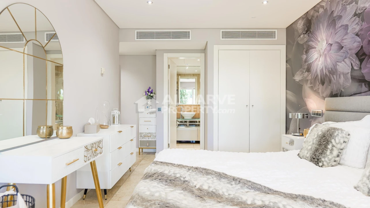 Apartamento T2 para Venda em Quarteira Foto 18