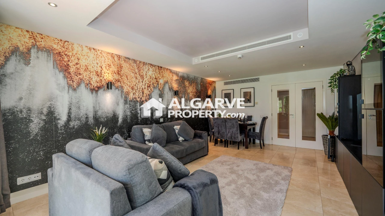 Apartamento T2 para Venda em Quarteira Foto 9