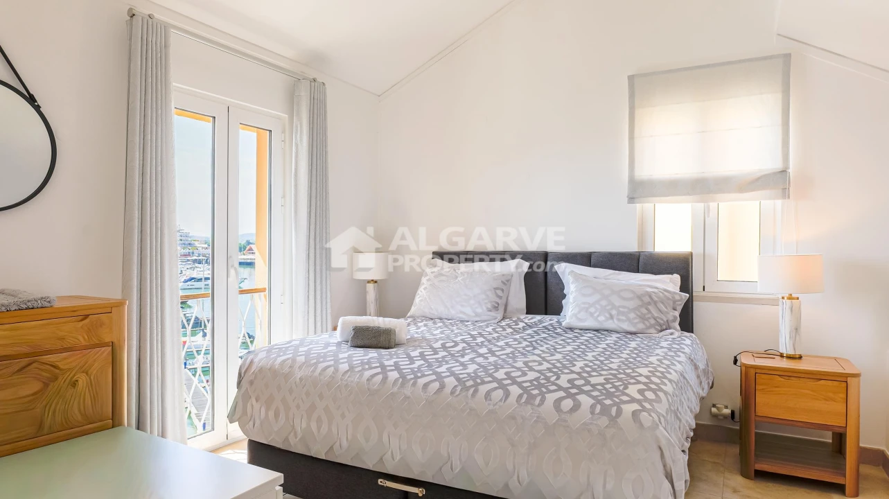 Apartamento T1 para Venda em Quarteira Foto 4