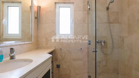 Apartamento T1 para Venda em Quarteira