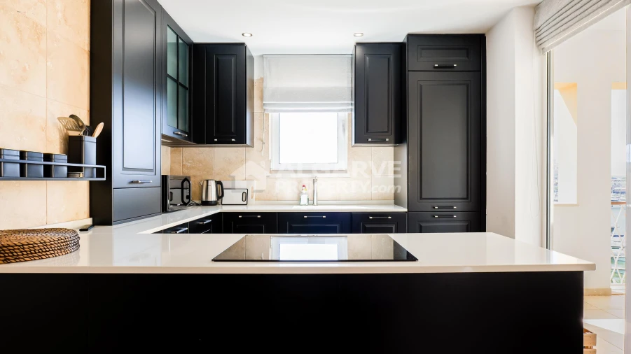 Apartamento T1 para Venda em Quarteira Foto 3
