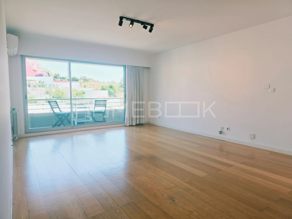 Apartamento T3 para Arrendamento em Carcavelos e Parede Foto 2