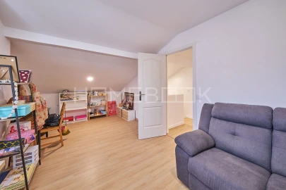 Apartamento T4 para Venda em Charneca de Caparica e Sobreda