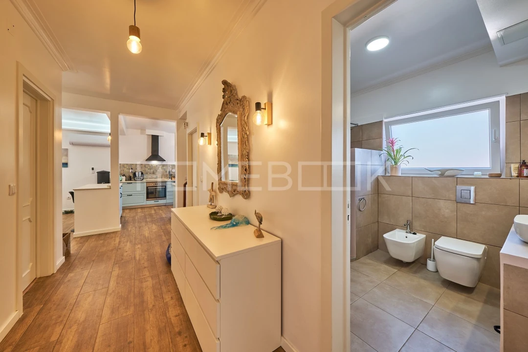 Apartamento T4 para Venda em Charneca de Caparica e Sobreda Foto 9
