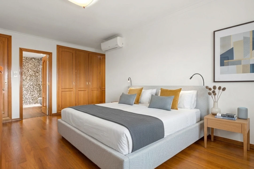 Apartamento T2 para Venda em Carcavelos e Parede Foto 28