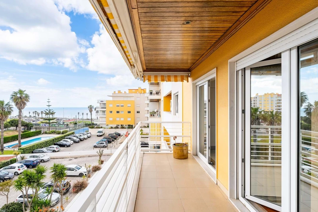 Apartamento T2 para Venda em Carcavelos e Parede Foto 7