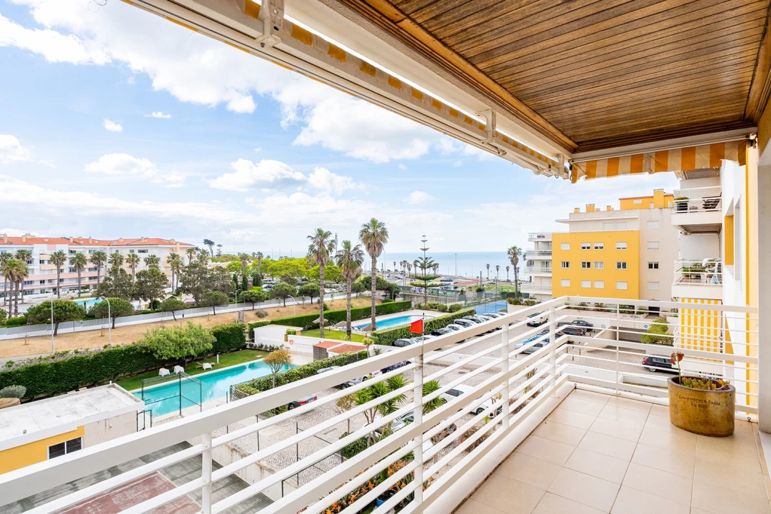 Apartamento T2 para Venda em Carcavelos e Parede Foto 9