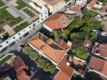 Moradia T8 para Venda em Crato e Mártires, Flor da Rosa e Vale do Peso