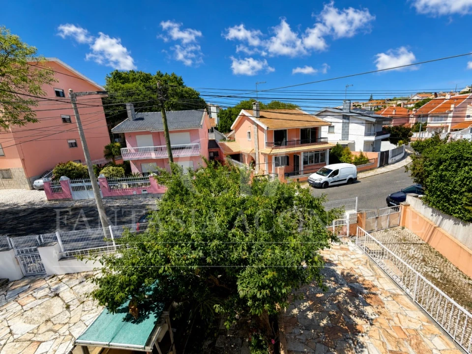 Moradia T2 para Venda em São Domingos de Rana Foto 17