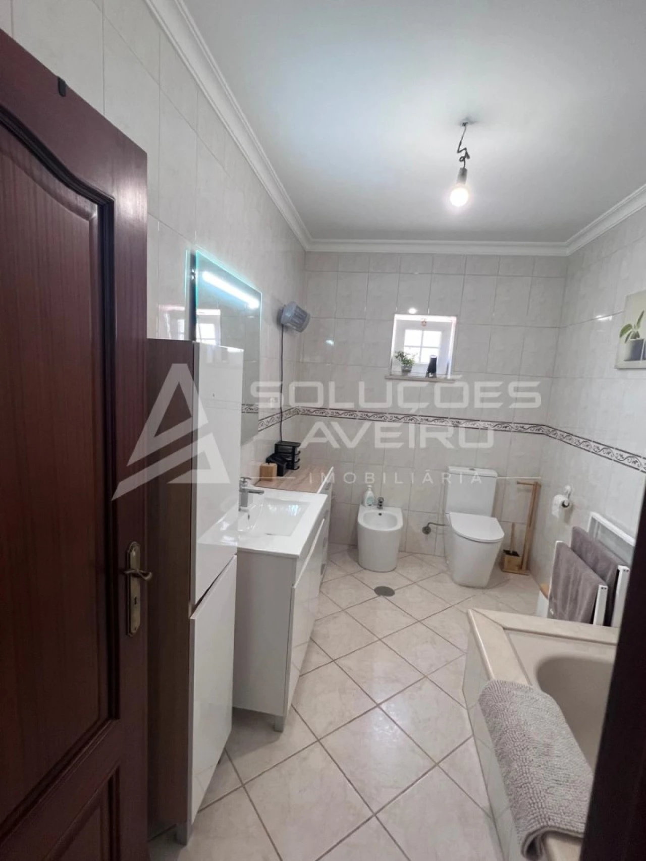Moradia T4 para Venda em Amoreira da Gândara, Paredes do Bairro e Ancas Foto 7