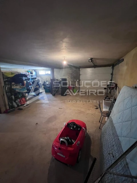 Moradia T4 para Venda em Amoreira da Gândara, Paredes do Bairro e Ancas
