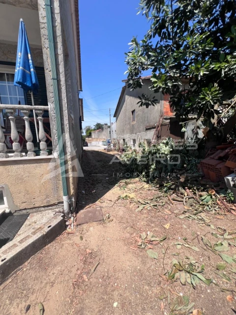 Moradia T4 para Venda em Amoreira da Gândara, Paredes do Bairro e Ancas