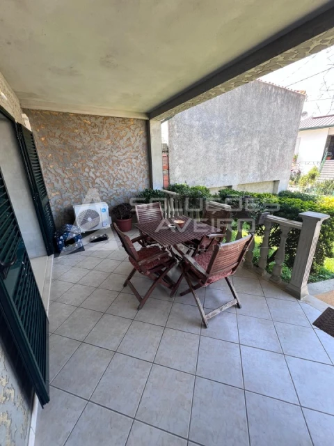 Moradia T4 para Venda em Amoreira da Gândara, Paredes do Bairro e Ancas