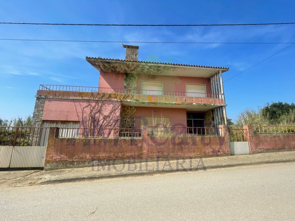 Moradia T4 para Venda em Lourinhã e Atalaia Foto 1