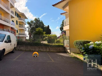 Loja para Venda em Estreito de Camara de Lobos