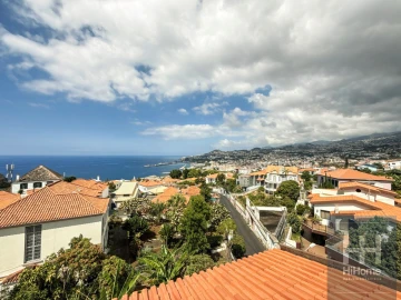 Moradia T3 para Venda em Funchal (Santa Maria Maior)