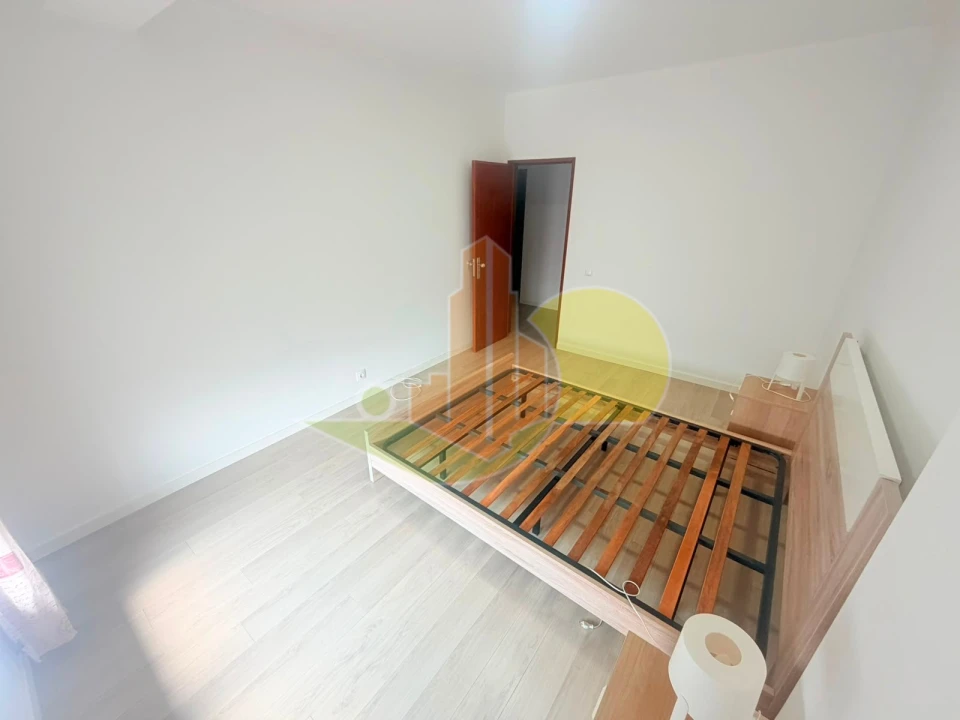 Apartamento T1 para Arrendamento em Tavarede Foto 17