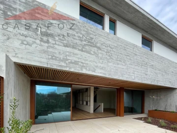 Moradia T3 para Venda em Aldoar, Foz do Douro e Nevogilde