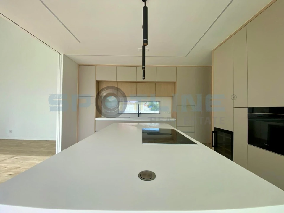 Moradia T4 para Venda em Corroios Foto 11