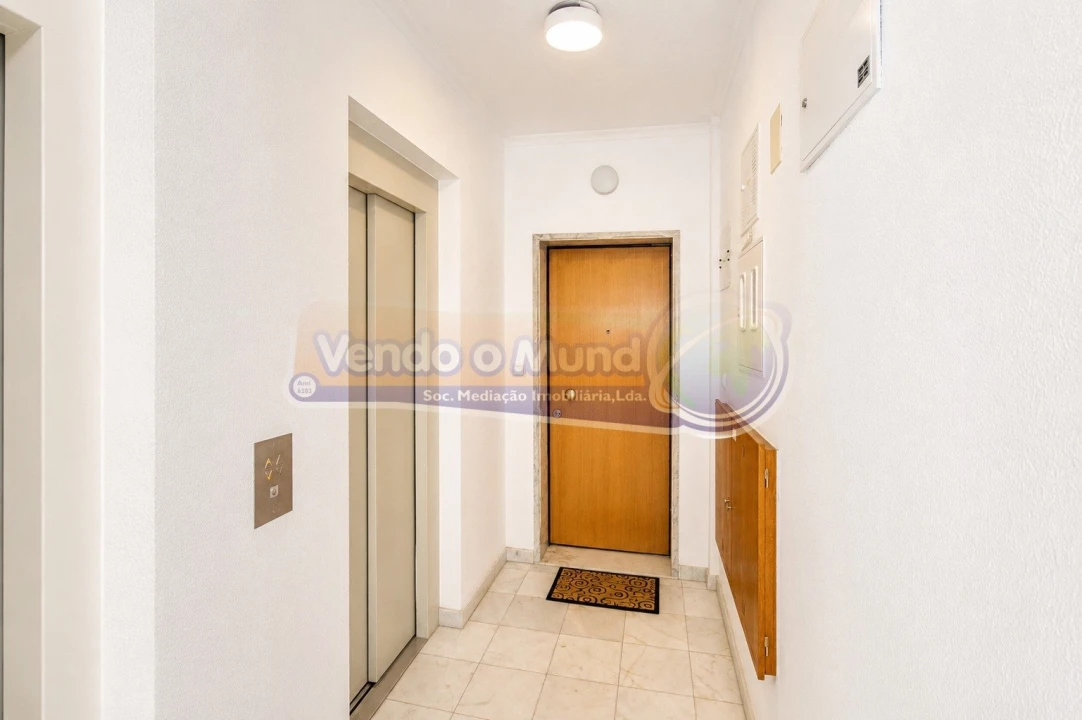 Apartamento T3 para Venda em Benavente Foto 17