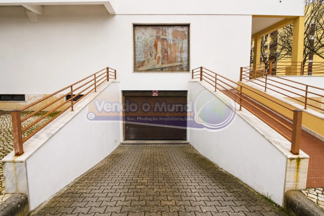 Apartamento T3 para Venda em Benavente Foto 19