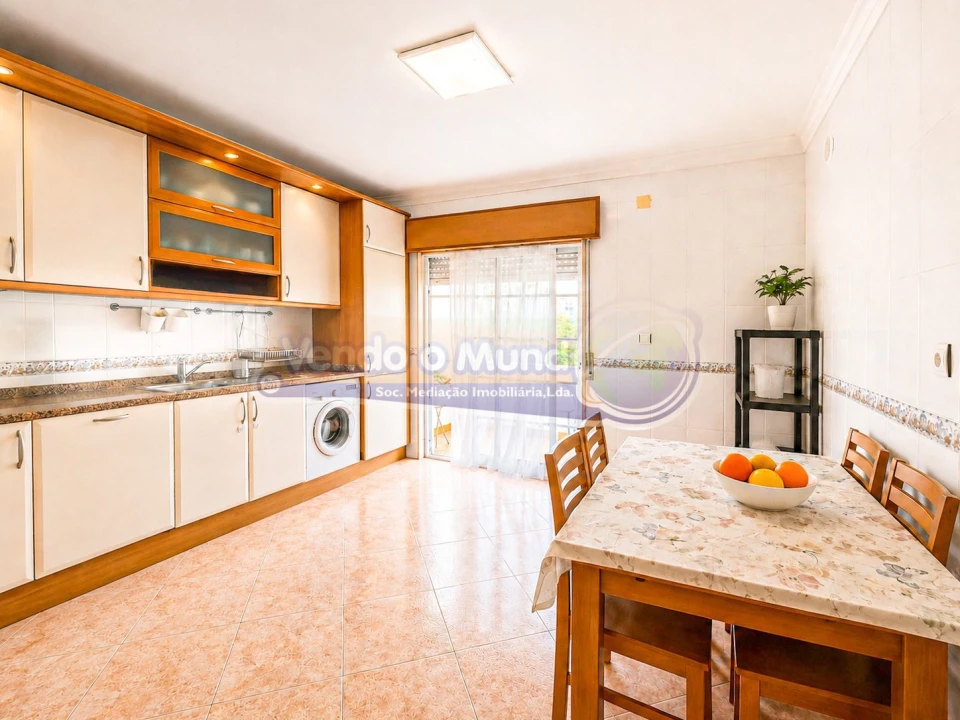Apartamento T3 para Venda em Samora Correia Foto 2