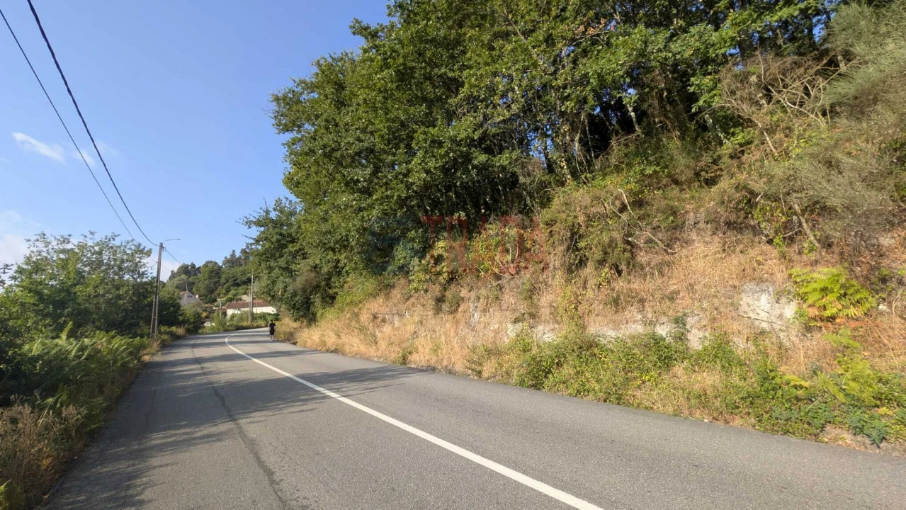 Terreno para Venda em Sande, Vilarinho, Barros e Gomide Foto 2