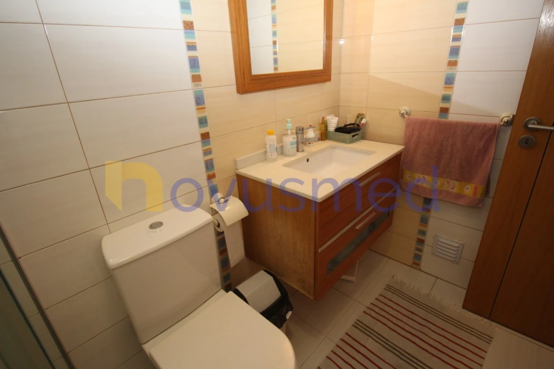 Apartamento T4 para Venda em Portimão Foto 28