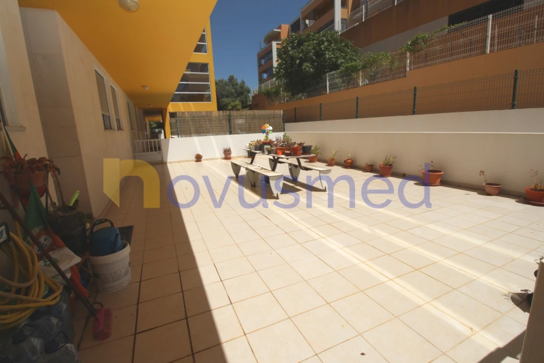Apartamento T4 para Venda em Portimão Foto 31