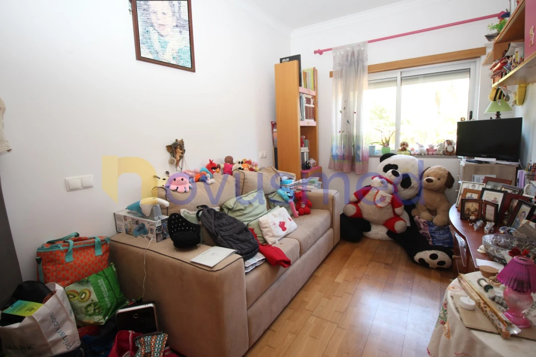 Apartamento T4 para Venda em Portimão Foto 26