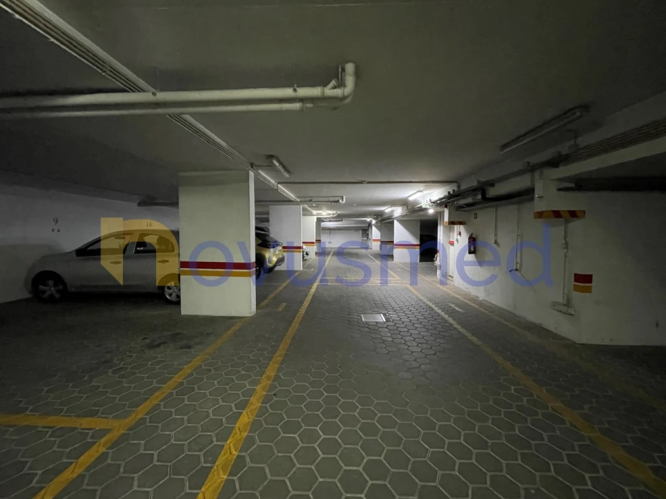 Apartamento T4 para Venda em Portimão Foto 35