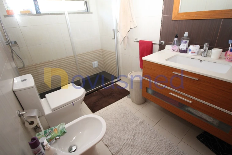 Apartamento T4 para Venda em Portimão Foto 19
