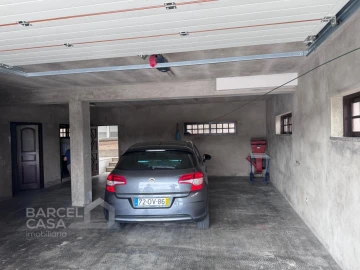 Moradia T4 para Venda em Varzea