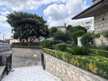 Moradia T4 para Venda em Varzea