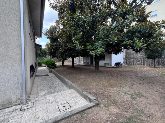 Moradia T4 para Venda em Varzea Foto 5
