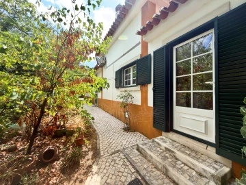 Moradia T5 para Venda em Paialvo