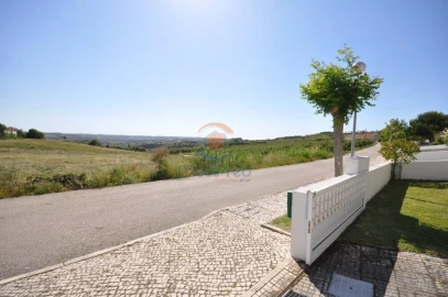 Moradia T3 para Venda em Lourinhã e Atalaia