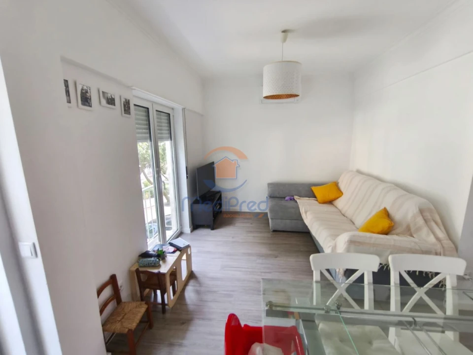 Apartamento T3 para Venda em Venteira Foto 2