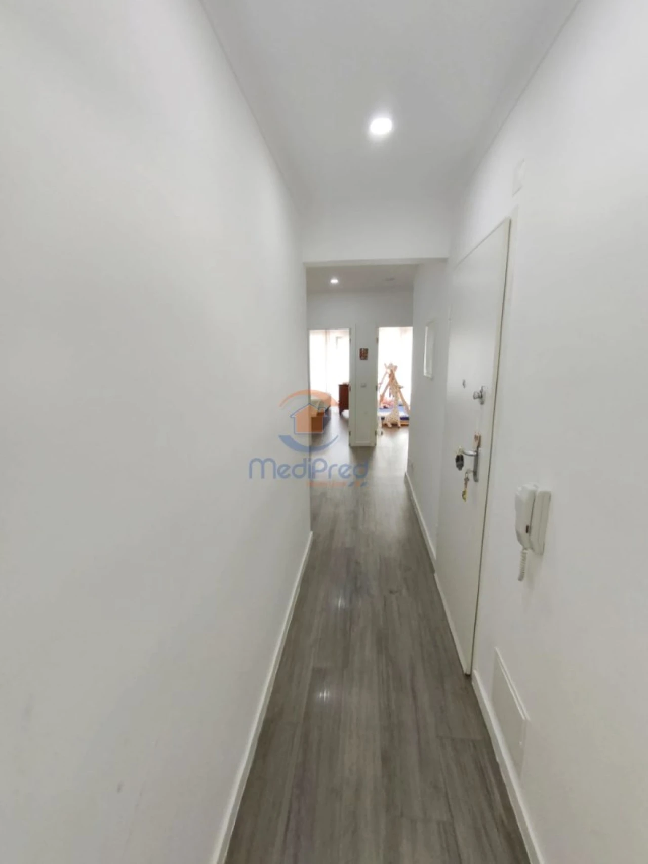 Apartamento T3 para Venda em Venteira Foto 8