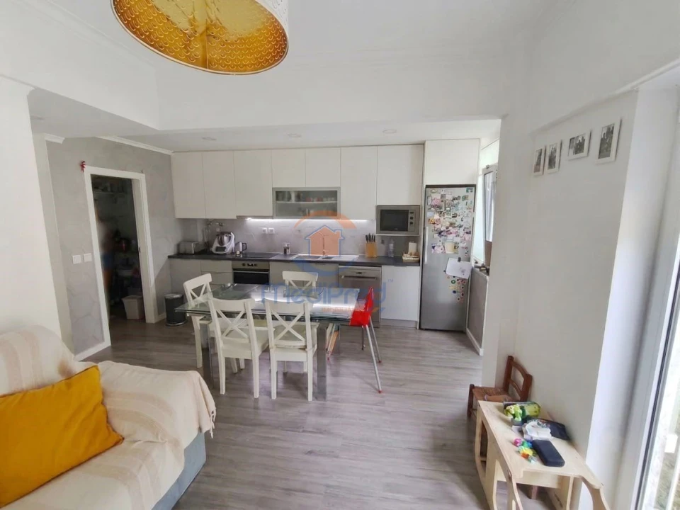 Apartamento T3 para Venda em Venteira Foto 1