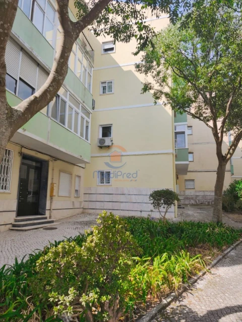 Apartamento T3 para Venda em Venteira