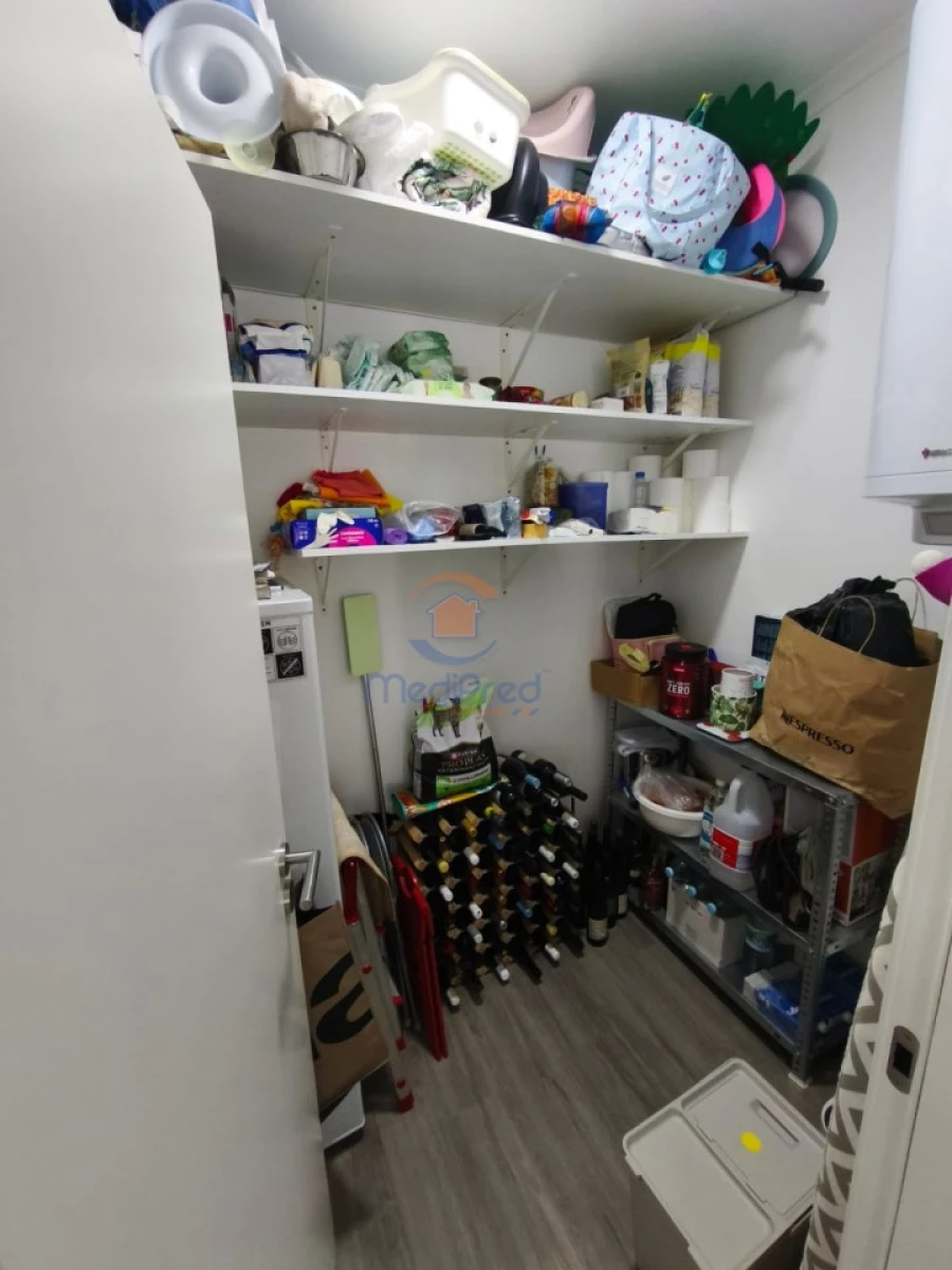 Apartamento T3 para Venda em Venteira Foto 5